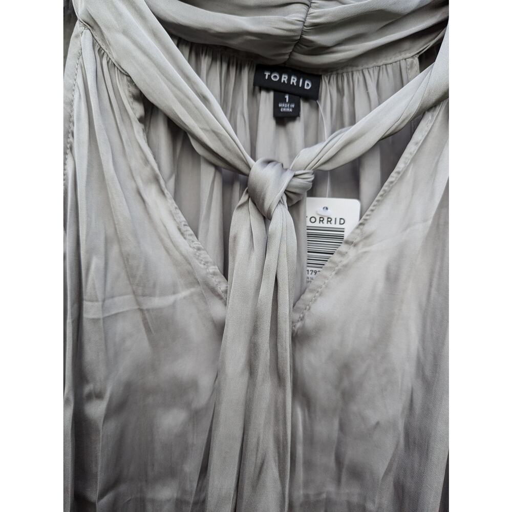 NWT Torrid Satin Silver Halter Tank Tie Front Blouse Plus Size 1X Work Office - Picture 3 of 4